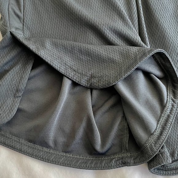 NIKE MEN’S ATHLETIC SHORTS. 2 SIZES.EACH PAIR $23 - Picture 3 of 7